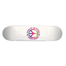 Im Frieden vertrauen wir Skate Board