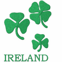 Irland mit Kleeblättern stickte Hemd