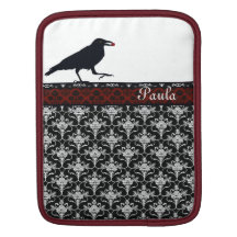 Krähe mit schwarzem und rotem Damast iPad Sleeves