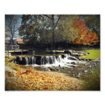 Landschaftliches Herbst-Wasserfall-Natur-Landschaf