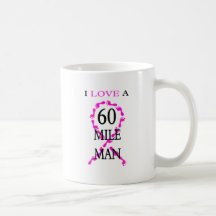 Liebe I Füße eines 60-Meilen-Mannrosa-Bandes Kaffee Haferl