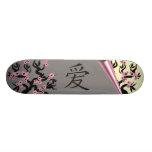 Liebe-Vögel auf Kirschblüte-Baum und chinesischem  Personalisierte Skateboards