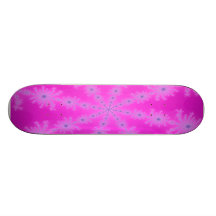Lila Fraktalmehrfarbenschneeflocke Personalisierte Skateboards