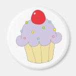 Lila kleiner Kuchen Kühlschrankmagnet