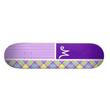 Lila u. gelbes kariertes personalisierte skateboarddecks