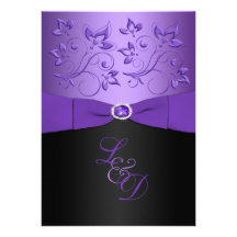 Lila und schwarze mit Monogramm mit Blumeneinladun