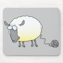 lustiger Ball des Garn geklonten Schaf-Cartoon Mousepads