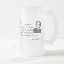 Mahler auf dem Verfassen Kaffeetasse