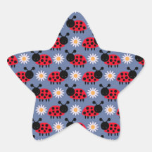 Marienkäfer-und Gänseblümchen-Muster Sternaufkleber