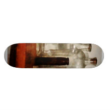 Medizin füllt hohes und kurzes ab skate board