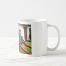 Milchkannenwagen Kaffee Tasse