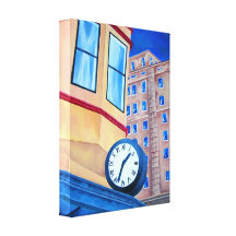 Moderne Gebäudemalerei mit Uhr Gespannter Galeriedruck