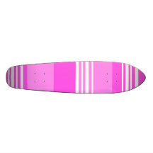 Moderne rosa und weiße Streifen Skateboarddecks