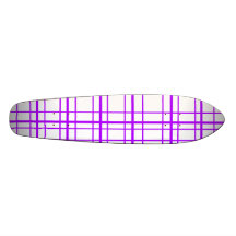 Modernes violettes kariertes auf weißem Hintergrun Individuelles Skateboard