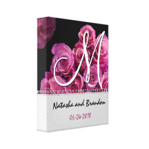 Monogramm-Braut und Bräutigam mit rosa Rosen Galerie Gefaltete Leinwand