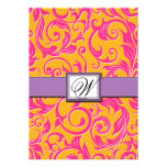 Monogramm-Damast-orange u. rosa Hochzeits-Einladun