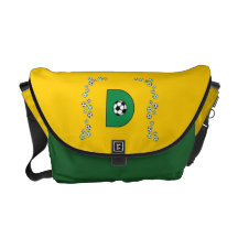 Monogramm des Buchstabe-D im Fußball-Grün Kuriertaschen