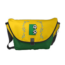 Monogramm des Buchstabe-E im Fußball-Grün Kuriertasche