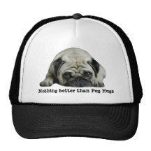 Mops umarmt Hut Retrokappen