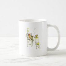 Müde Henne, die ein Cuppa hat Teetassen