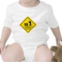 Mutter Flippin Ertrag-Zeichen Shirts