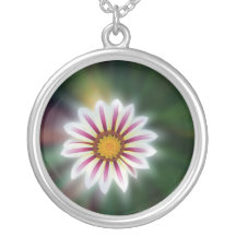Natürliches Schönheits-Gänseblümchen Amulett