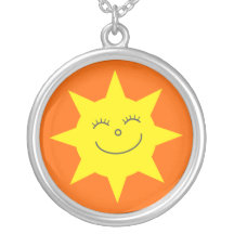 Niedliche glückliche Gesichts-Cartoonsun-Orange Schmuck