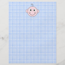 Niedlicher Baby-Junge. Blauer Karo-Hintergrund Flyers