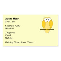 Niedlicher Eulen-Cartoon. Gelb Visitenkarten Vorlage
