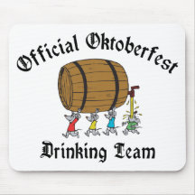 Offizielles Oktoberfest trinkendes Team Mousepads