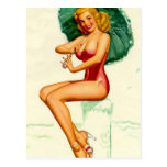 Pinup, der am Strand aufwirft Postkarte
