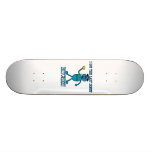 Polizist hat letzten Krapfen Skate Board