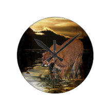 Puma-Berglöwe-Kunst auf einer Tier-Wanduhr