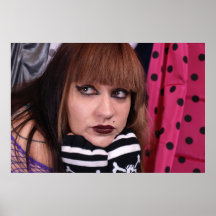Punkmädchen mit den Schädeln Plakat