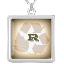 Recyceln Sie goldene Beige der quadratischen Halsk