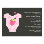 Rosa Erdbeerausstattungs-Mädchen-Babyparty Einladungskarten