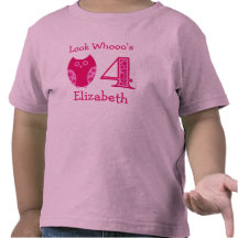 Rosa Eulen-4. Geburtstags-personalisiertes T-Shirt