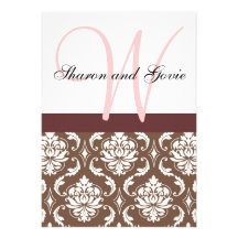 Rosa und Brown-Damast-Monogramm-Hochzeits-Einladun