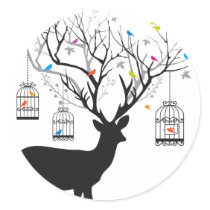 Rotwild mit bunten Vögeln und Birdcages aufkleber