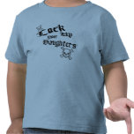 Schließen Sie oben Ihre Töchter K zu Shirts