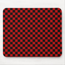 Schwarzes und Rot überprüftes Mousepad