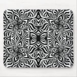 Schwarzweiss-Tinten-Fraktal-Blumen Mousepads