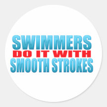 Schwimmer tun es mit glatten Anschlägen Runder Sticker