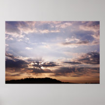 Sonnenuntergang-Ströme im Land. Durch Peeka. Posterdrucke