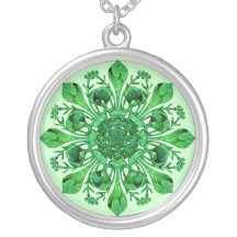 St Patrick Lilie Halsketten