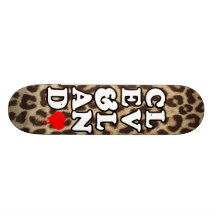 Städtischer Dschungel: Cleveland Skateboard Deck