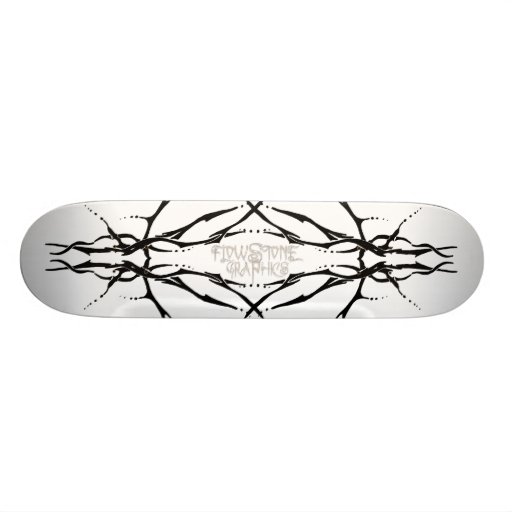 Stammes- Rotwild-Schädel-Tätowierung - schwärzen S Bedrucktes Skateboard