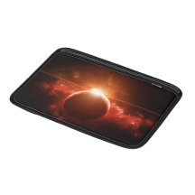 Steigender Stern auf Planeten im großer Kessel Neb MacBook Sleeve