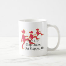 Steigern Sie, treten Sie heraus, oder erhalten Sie Kaffee Tassen
