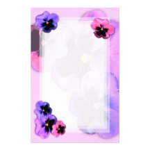 Stiefmütterchen auf Rosa Individuelle Druckpapiere